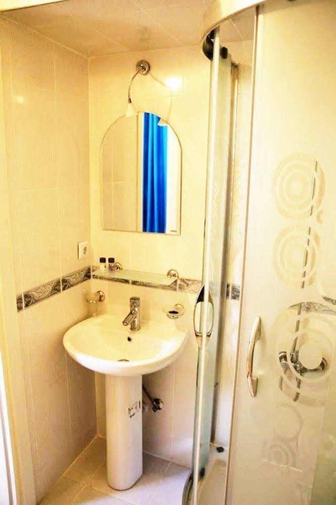 Mavi Butik Apart Çeşme Εξωτερικό φωτογραφία