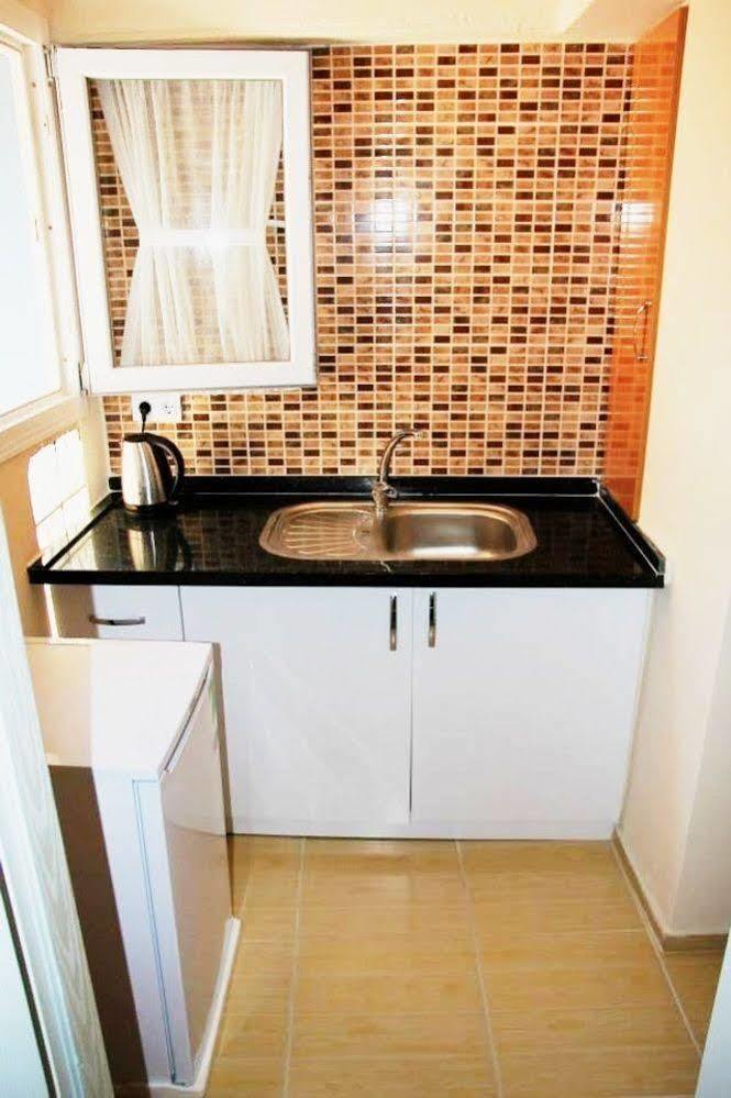 Mavi Butik Apart Çeşme Εξωτερικό φωτογραφία